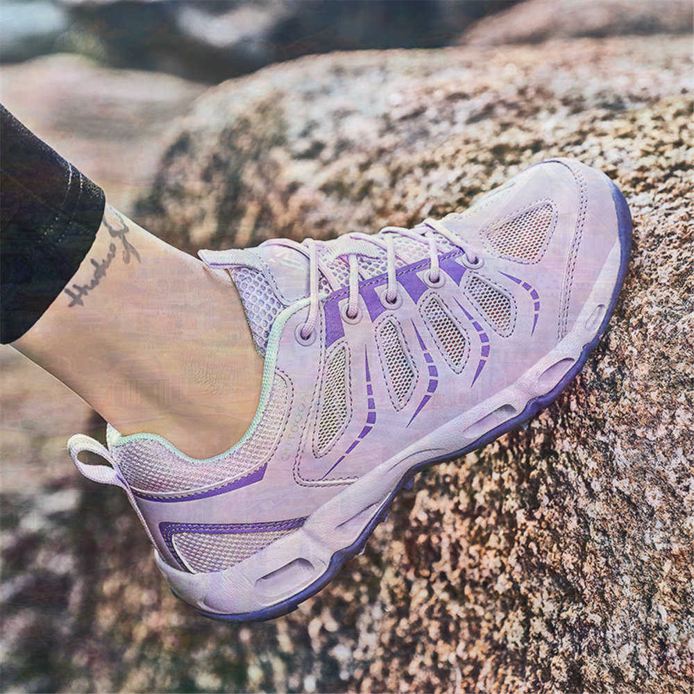 Sumer Round Tip Silver Sneaker - Office Tech Outfits 리뷰 및 가격