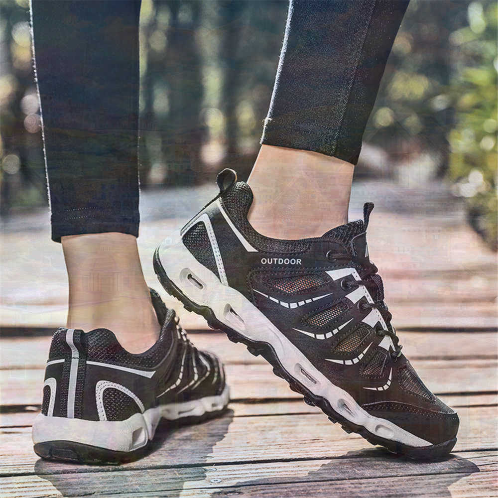 Sumer Round Tip Silver Sneaker - Office Tech Outfits 리뷰 및 가격