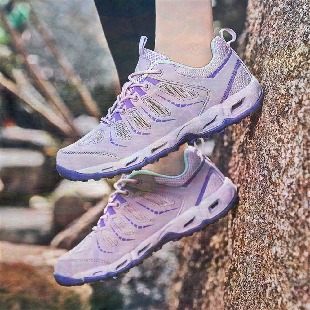 Sumer Round Tip Silver Sneaker - Office Tech Outfits 리뷰 및 가격